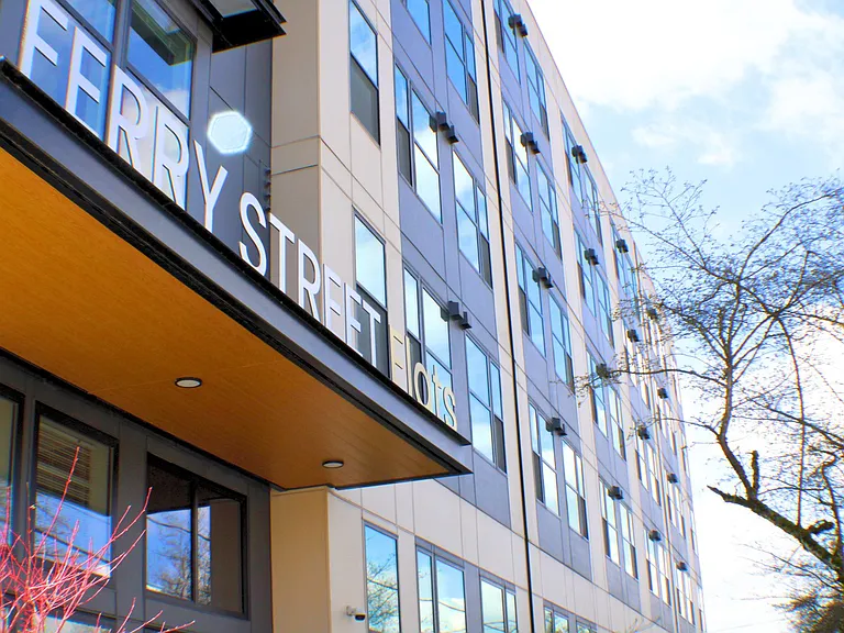 Ferry Street Flats - Modern Studios and Lofted units right by campus! — Photo 18