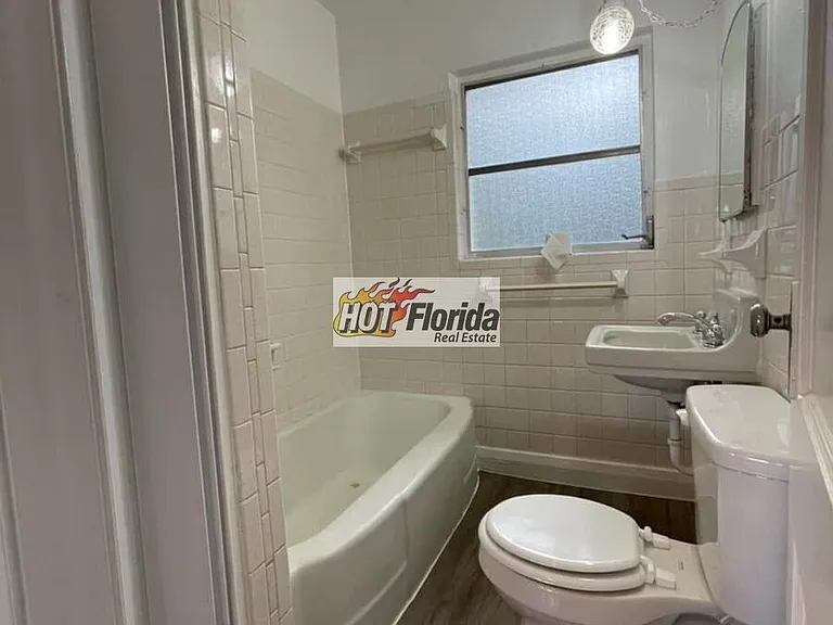 1615 Home Ave — Photo 4