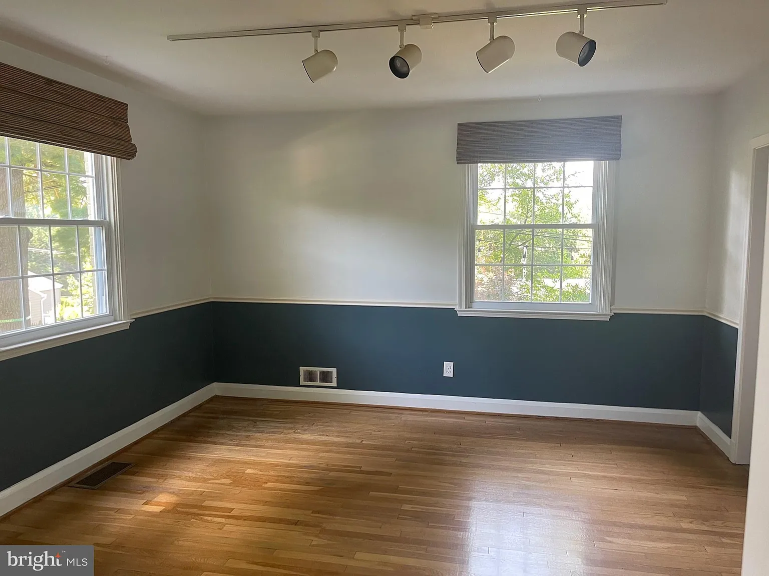 3 bed, 3.0 bath, 1568 sqft, $3,000 — Photo 4