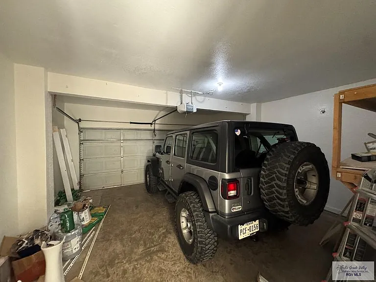 3433 Burgundy Dr — Photo 11