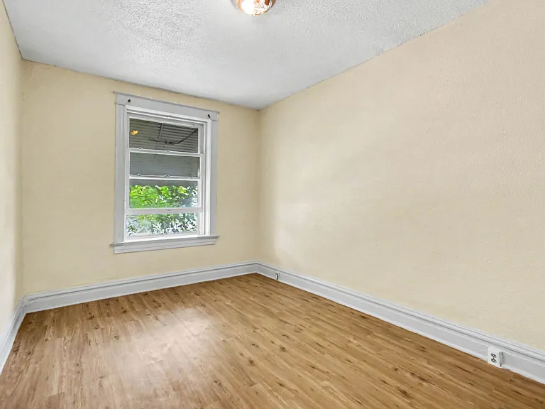 3630 Hydraulic Ave #1 — Photo 2