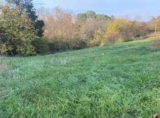 8002 Cobb Ln, Maysville, KY 41056