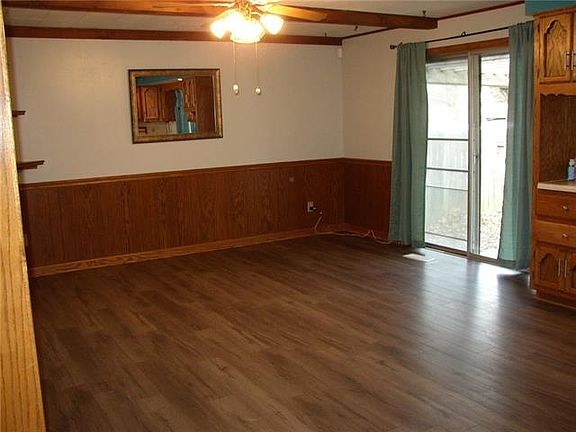 3rd image of 3103 S Claremont Ave