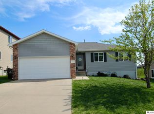 107 W 9th St, Hickman, NE 68372