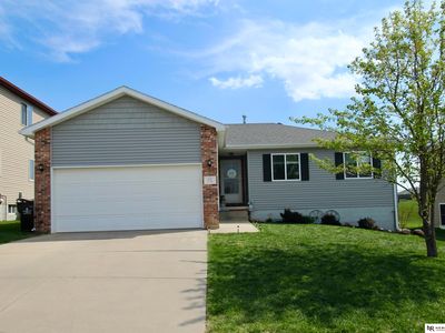 107 W 9th St, Hickman, NE, 68372