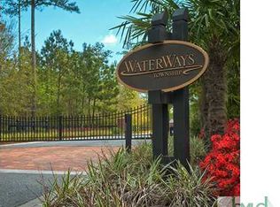 305 Ridgewood Park Dr, Richmond Hill, GA 31324