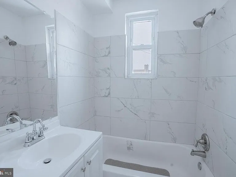 32 Varnum St NE #2 — Photo 9