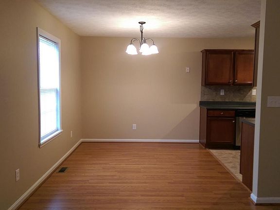 4th image of 7034 Shutesbury Cir