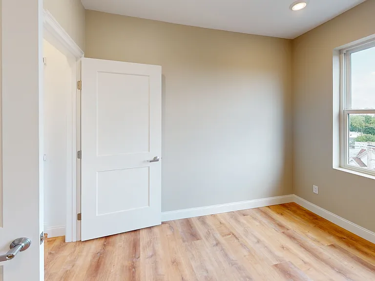 100 Revere St — Photo 60