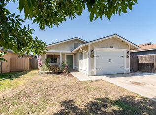 320 Mariposa St, Kingsburg, CA 93631