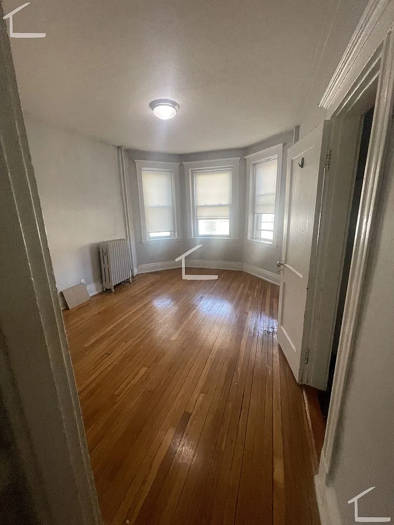 Spacious Modern Allston Unit Available 9/1/2026 — Photo 1