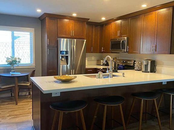 3rd image of 126 Ash Ave APT 14