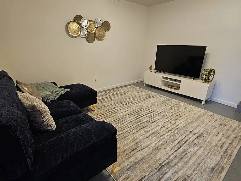 3911 Woolwine Dr #B — Photo 6