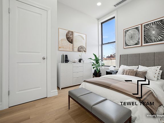 4th image of 1675 Lexington Ave #Penthouse 5b