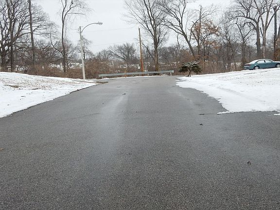 4th image of 4421 Oneill Ave