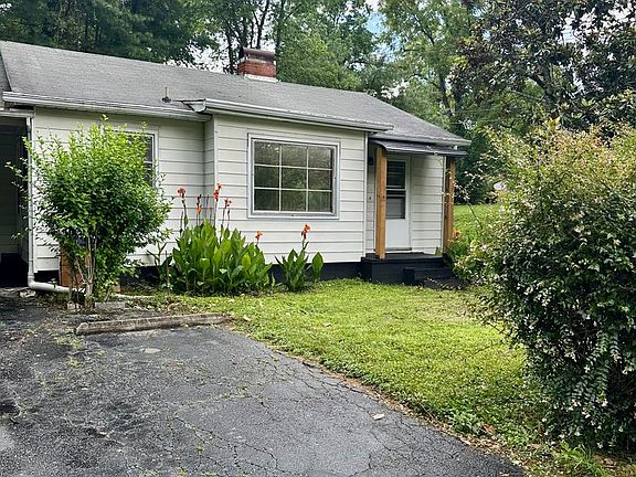 2nd image of 707 1st Ave W