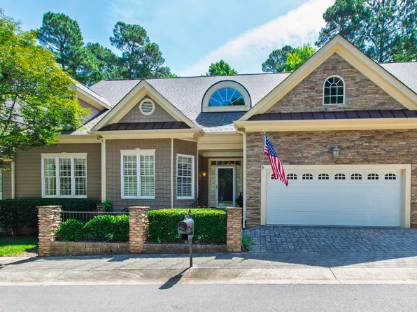 8102 Saint Chapelle Ct, Raleigh, NC 27615