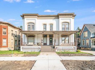 478 E Chicago St, Elgin, IL
