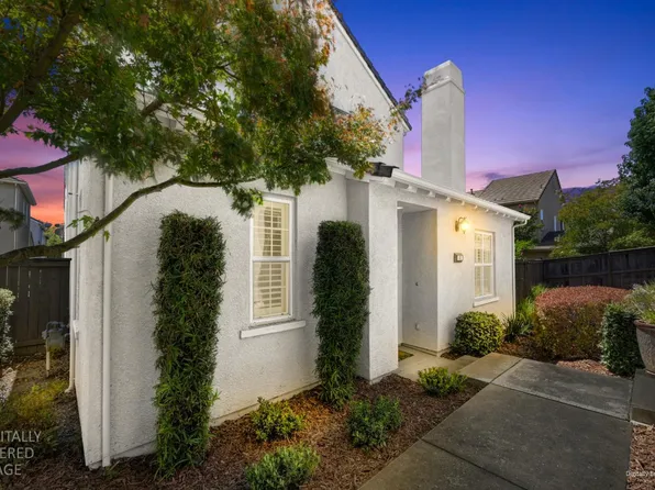43 Villa Gardens Ct, Roseville, CA 95678