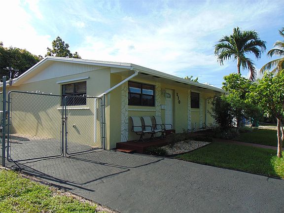 3rd image of 570 SW 51st Avenue