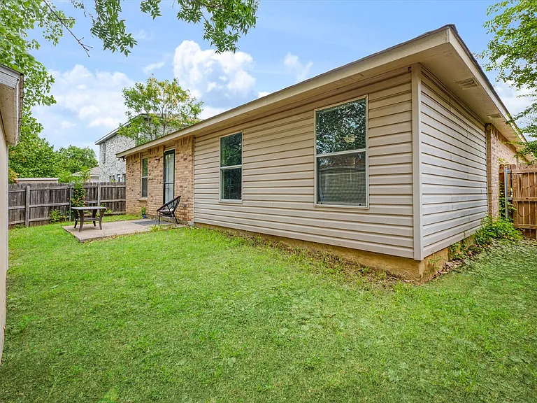 2120 Shawnee Trl — Photo 18