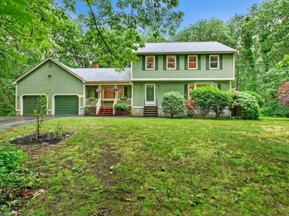 7 Ohio Rd, Tyngsboro, MA 01879