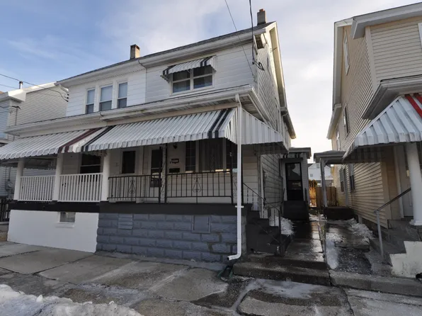 221 E Hazard St, Summit Hill, PA 18250