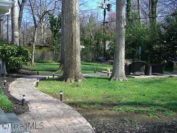 2nd image of 3703 Kirby Dr