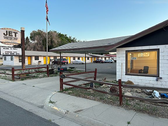 5th image of 737 E 2nd St