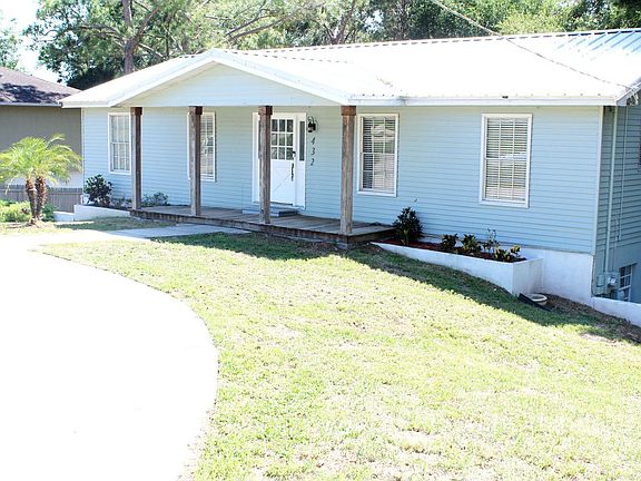 3rd image of 432 Lake Elizabeth Dr