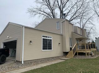 5325 NW 89th Ct, Johnston, IA 50131