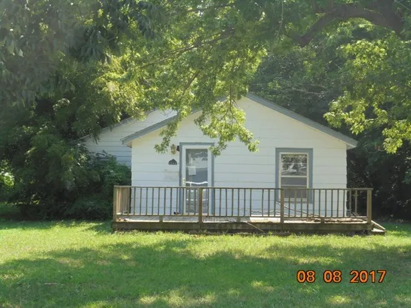 2542 S Laura Ave, Wichita, KS 67216