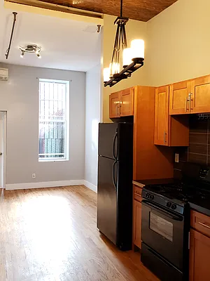 Rented by Signature Property Realty | media 48