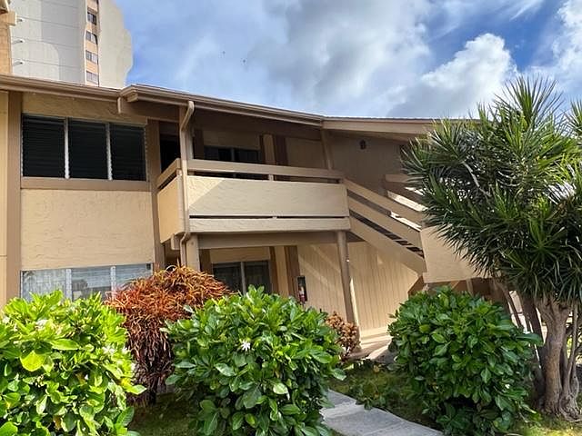 Unit is on 2nd floor