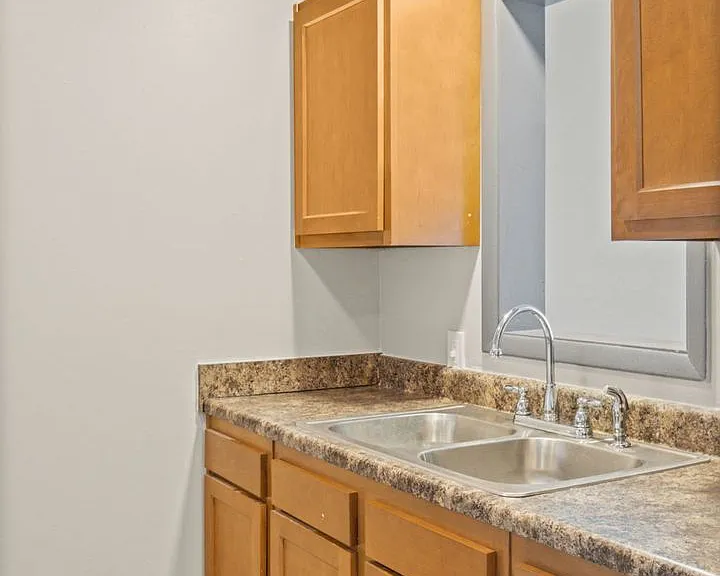 District on Oakwood - Northside Apartments — Photo 32