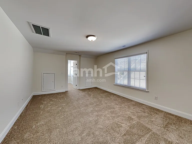 209 Boswell Ln — Photo 22