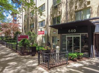 Sheridan Shores, Chicago, IL 60613