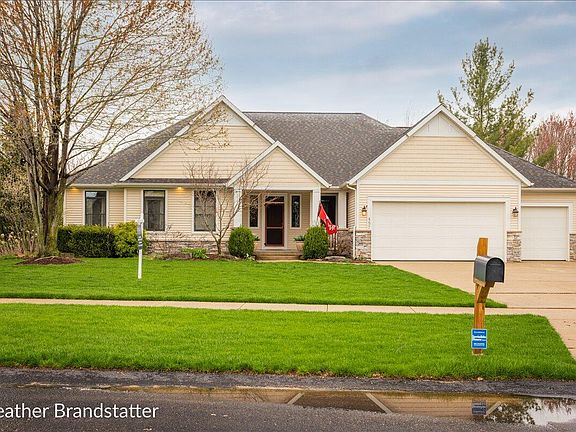 2nd image of 457 Village Springs Dr SE