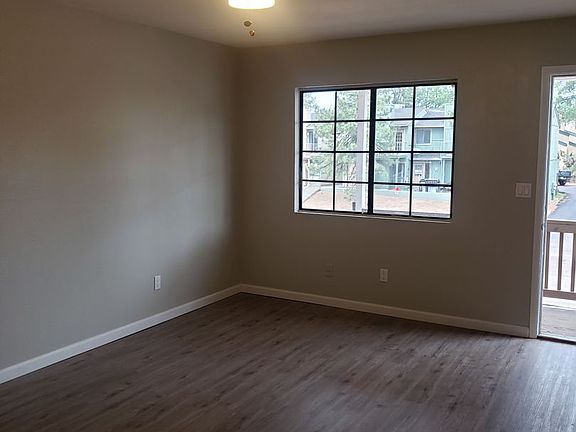 2nd image of 209 E Zurich Dr #3