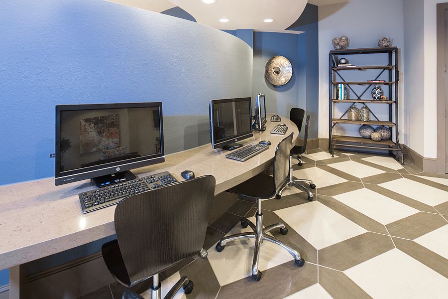 Business Center with HP computers