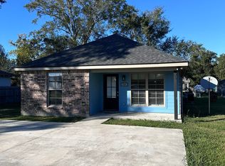 715 Topsy Rd, Lake Charles, LA 70607