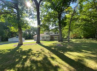 N24W26700 Accent Ct, Pewaukee, WI 53072