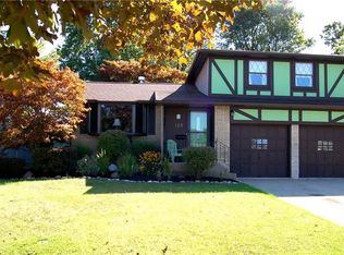 129 Cresthaven Dr, West Seneca, NY