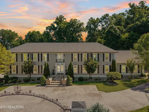 6310 Crown Hill Dr, Knoxville, TN 37918