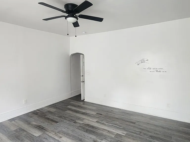 445 Hansberry St #2 — Photo 1