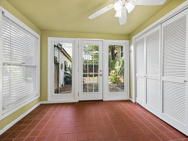 1719 Harold St — Photo 17