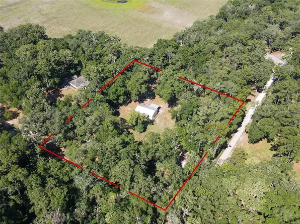 24390 NE 127th St, Fort Mc Coy, FL 32134