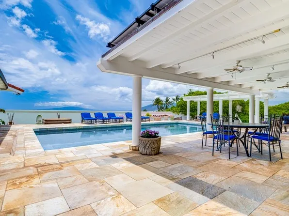 1001 Kupulau Dr, Kihei, HI 96753