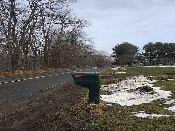 4th image of 8901 Zion Rd