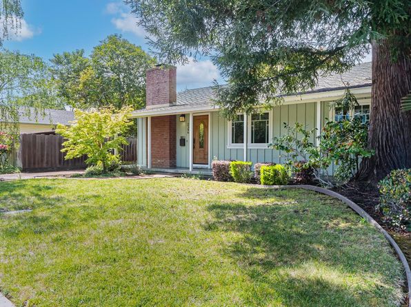 2386 Santa Catalina St, Palo Alto, CA 94303